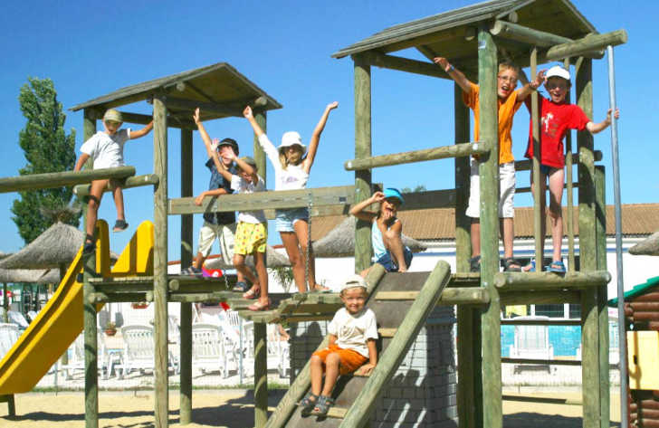 Camping Crin Blanc Play Area