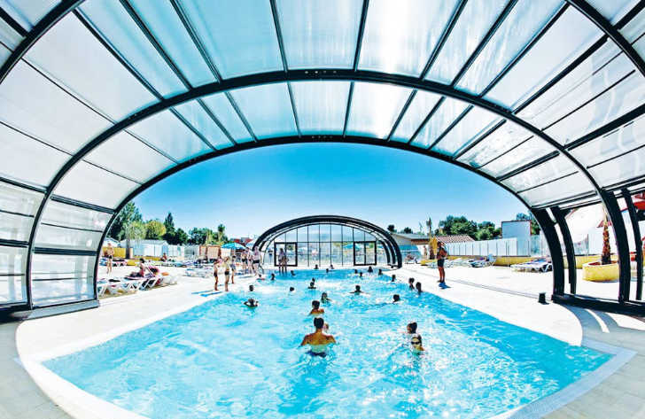 Camping Soleil de la Mediterranee Covered Pool