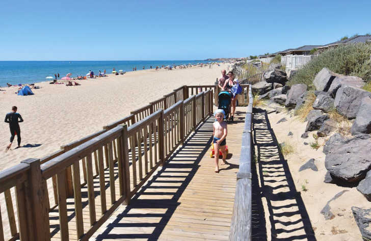 Le Beach Garden Beach Walkway