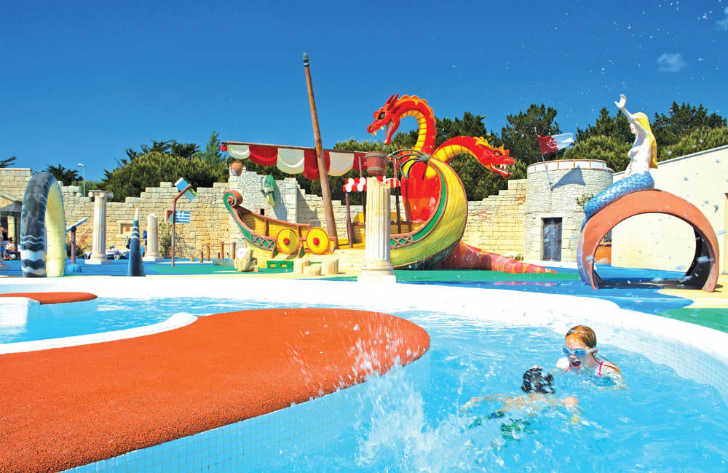 Le Clarys Plage Saint Jean De Monts Vendee Go Camp France