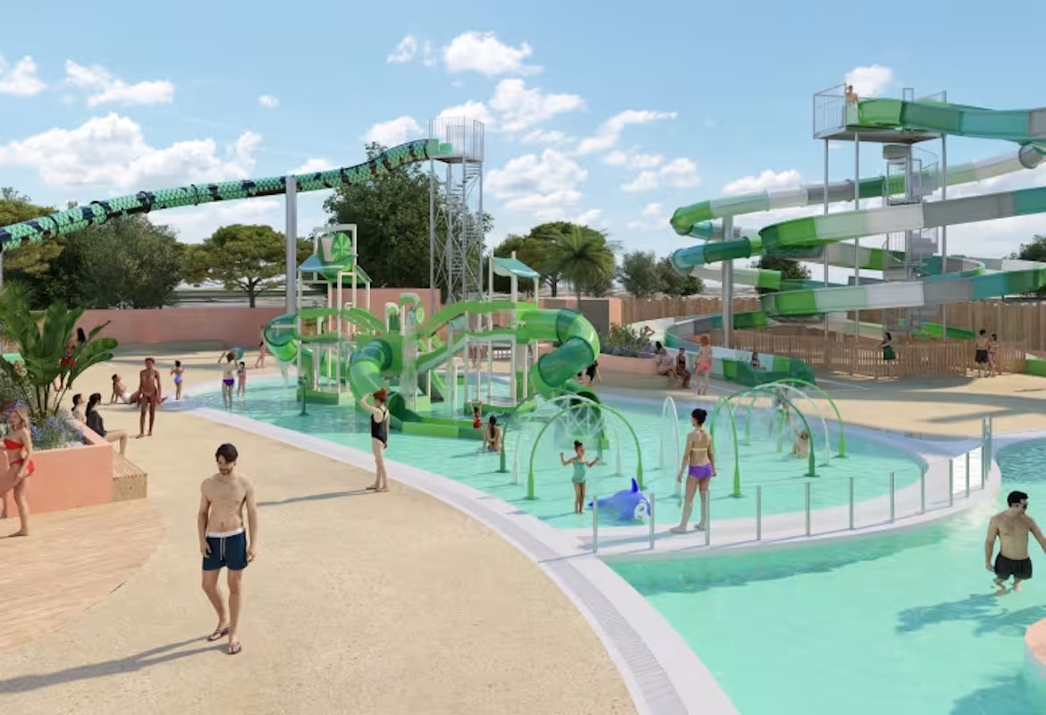 Le Clarys Plage Campsite Pool with Slides