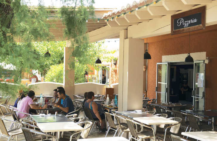 Les Tropiques Pizzeria
